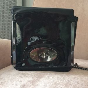 Patent leather shoulder bag